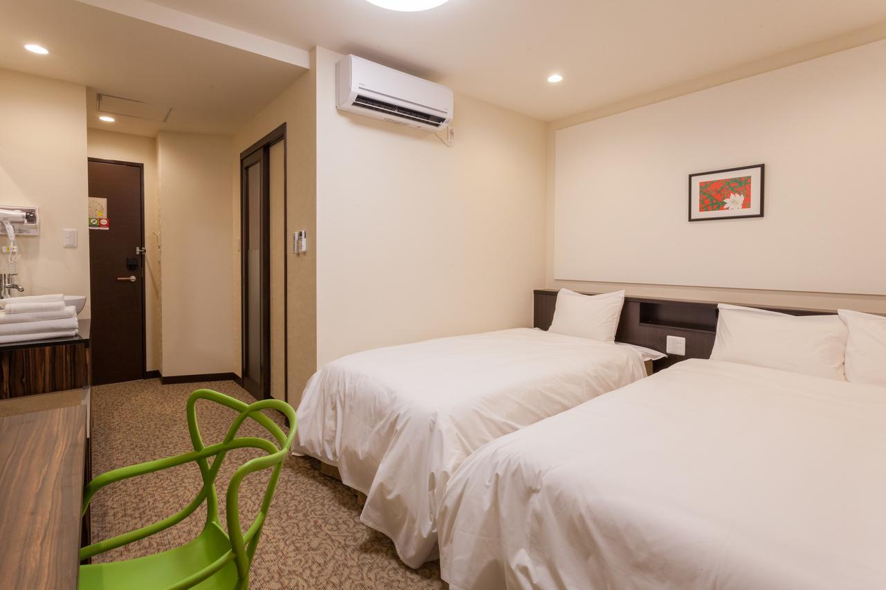 Hôtel Okinawa Kariyushi Lch. Premium à Naha Extérieur photo